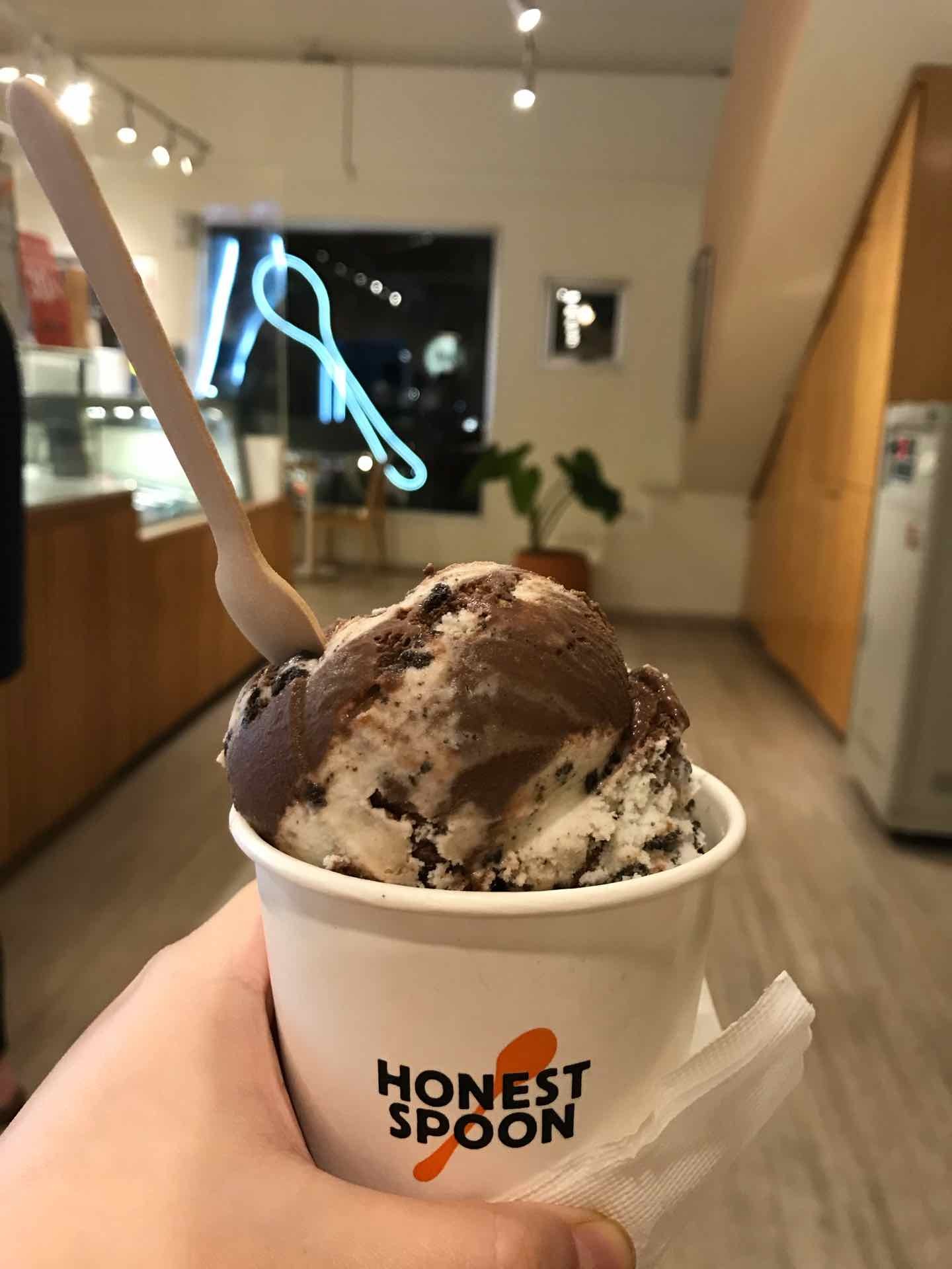 Honest Spoon terdekat Restoran dan Tempat Makan Es Krim terdekat di