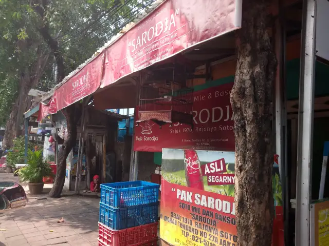 Gambar Makanan Soto Mie & Bakso Sarodja 4