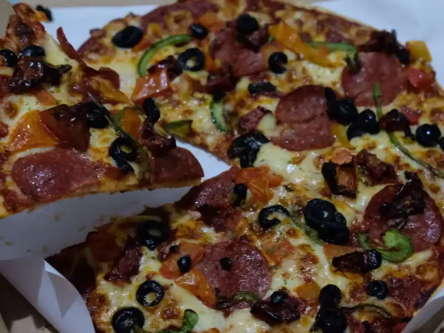 Gambar Makanan Domino's Pizza 15