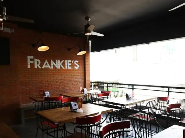 Frankie's New York Buffalo Wings Food Photo 4