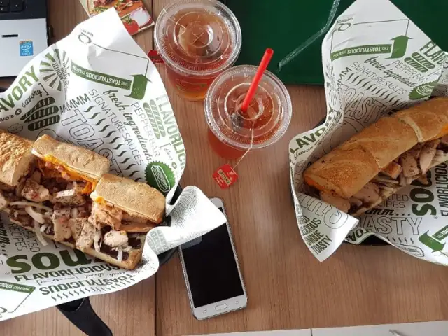 Gambar Makanan Quiznos Sub 3