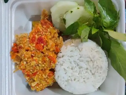 Ayam Geprek Ayu & Arum, Markoni Atas