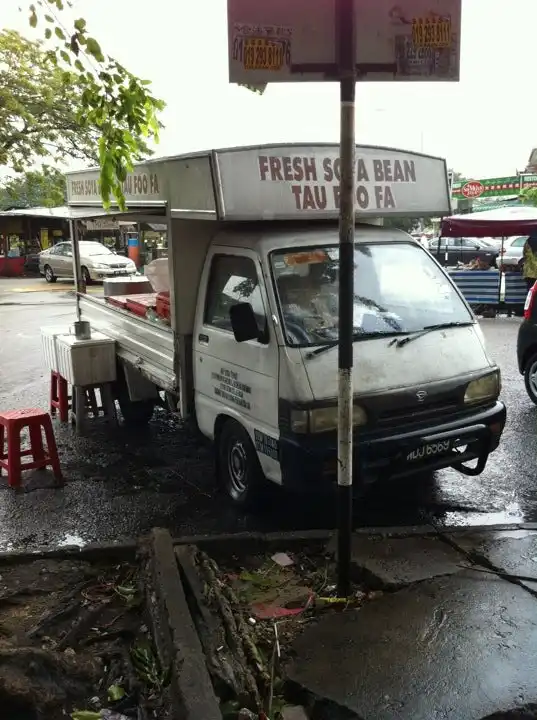 Soya Bean Truck