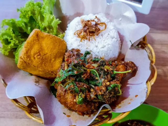 Gambar Makanan Ayam Rempah 5