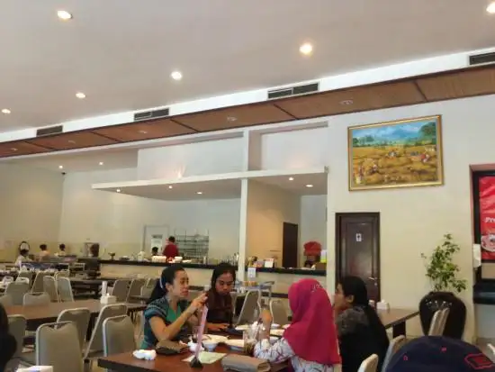 Gambar Makanan Restoran Renon 7