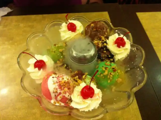 Swensen's Food Photo 4