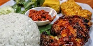 Rumah Makan Sedap, Wara