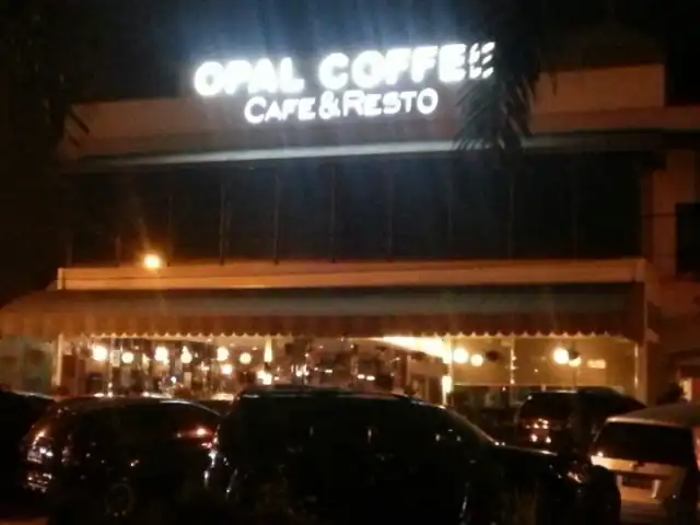 Gambar Makanan Opal Coffee Cafe & Resto 5