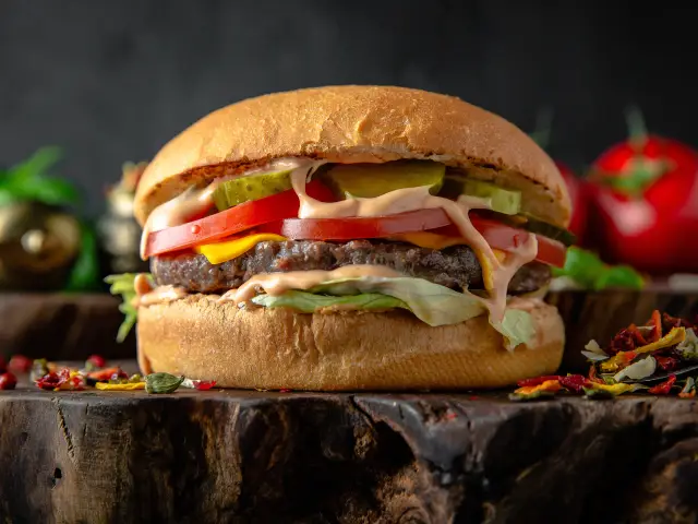 Le Şenol Burger'nin yemek ve ambiyans fotoğrafları 1