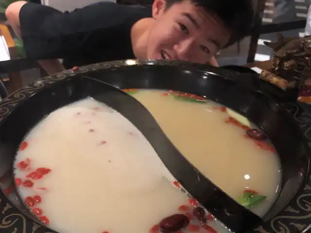 Gambar Makanan Chongqing LiuYiShou Hotpot（重庆刘一手火锅） 1