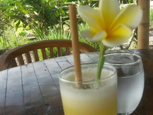 Gambar Makanan Ubud Float Garden 15