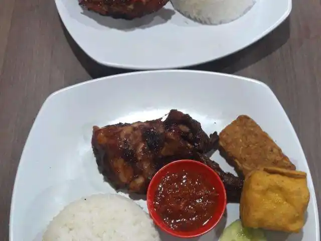 Gambar Makanan Ayam bakar Kambal 17