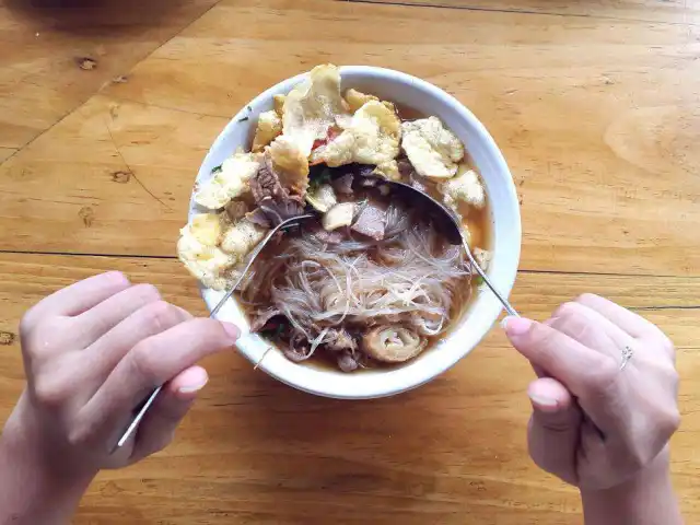 Gambar Makanan Soto Mie Bogor Teh Usy 4