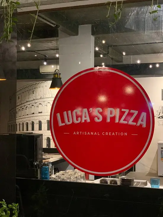 Gambar Makanan Luca's Pizza @Hotel Blambangan 6