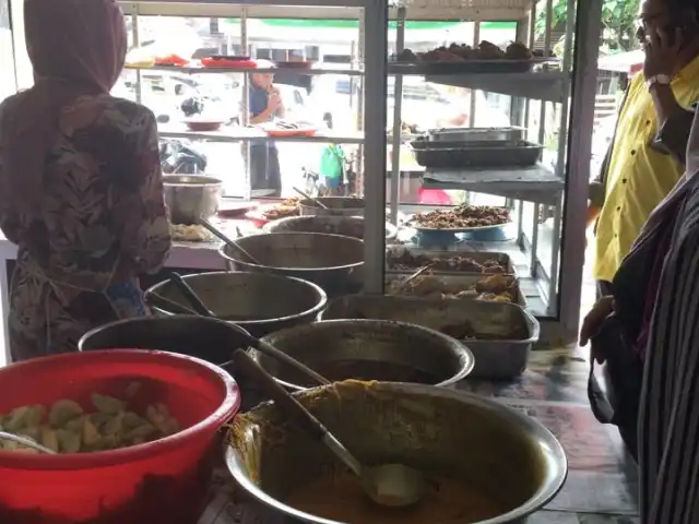 Erwina Nasi Padang Food Photo 16