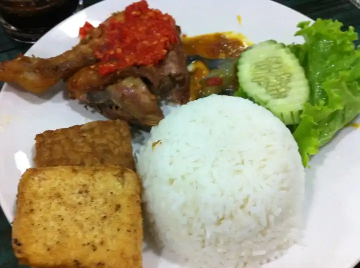 Ayam Bakar Wong Solo