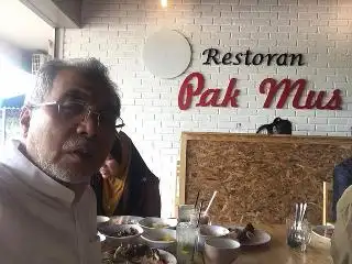 Restoran Pak Mus