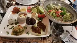 Ziver-Bey Cafe & Restaurant'nin yemek ve ambiyans fotoğrafları 2