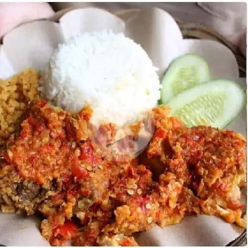 Gambar Makanan Ayam Geprek Arafiq, Kebon Nanas 8