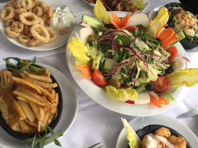 Karina Balık Restaurant'nin yemek ve ambiyans fotoğrafları 3