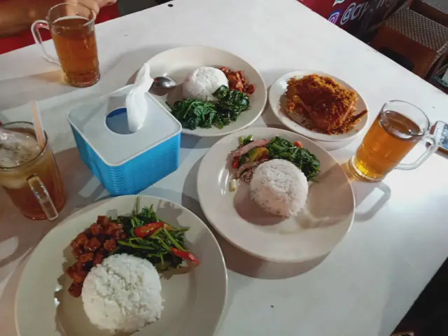 Gambar Makanan Warung Doyong 2