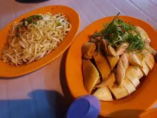 Restoran Mujur 幸福茶餐室