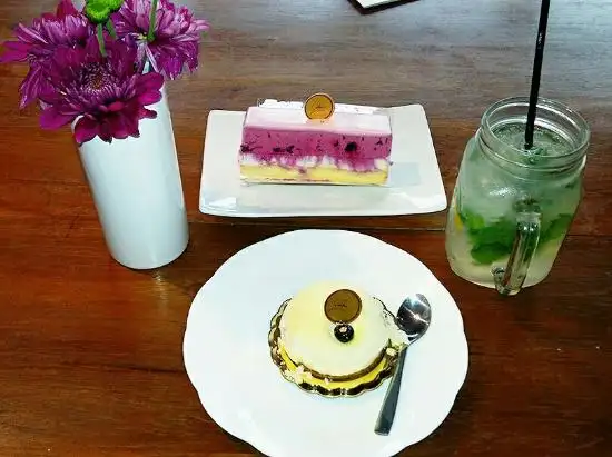 Gambar Makanan Sukha Delights Cafe 13