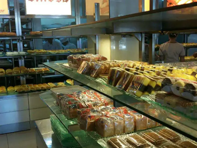 Gambar Makanan Suisse Bakery 10