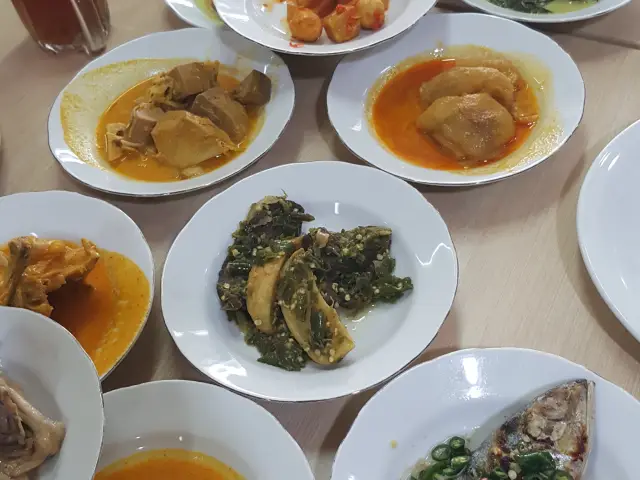 Gambar Makanan Restoran Sederhana SA 5