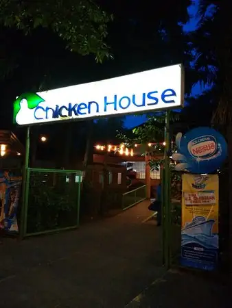 Chicken House Food Photo 1