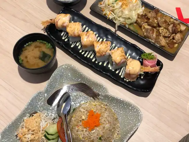 Nippon Sushi Food Photo 16