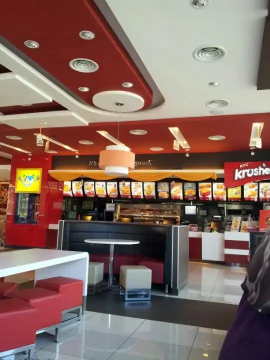 KFC Drive Thru Bandar Puteri Jaya