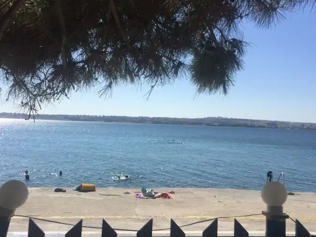 Büyükçekmece Çevre Koruma ve Güzelleştirme Derneği Lokali'nin yemek ve ambiyans fotoğrafları 2