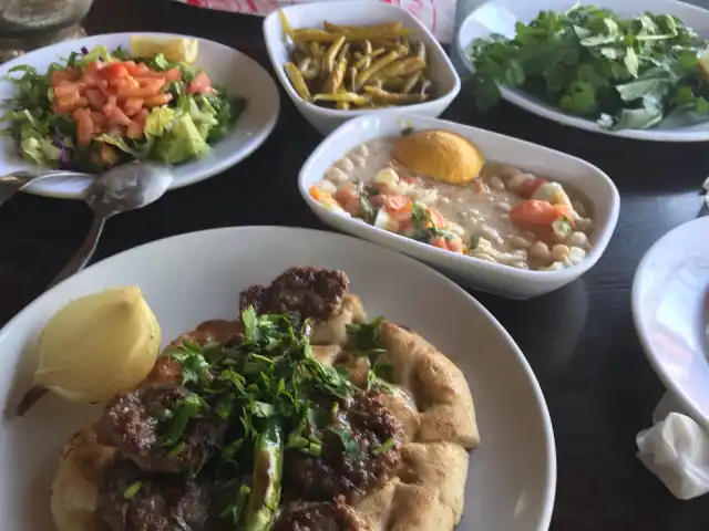 Aksu Hasan Üstün Köfte&Piyaz'nin yemek ve ambiyans fotoğrafları 2