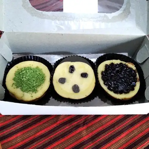 Gambar Makanan Kue Lumpur Wolulas, Karangploso 15