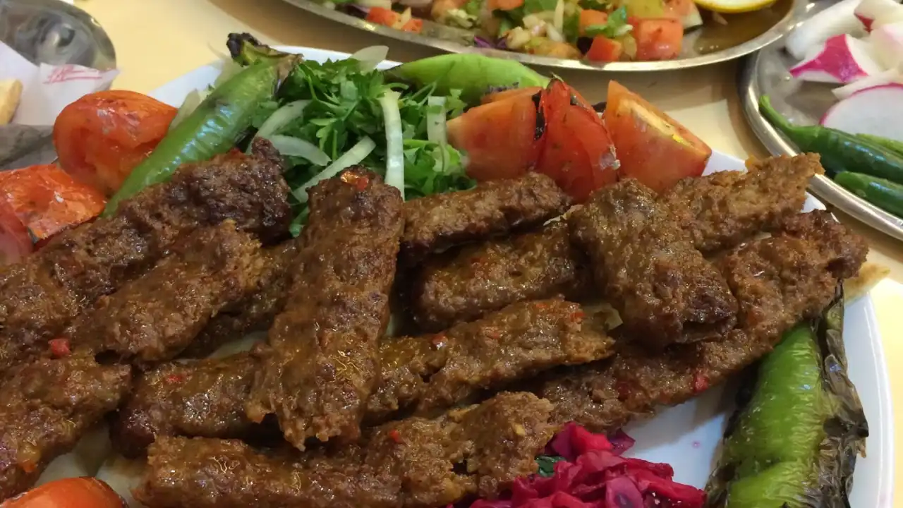 Meshur binevler kebap