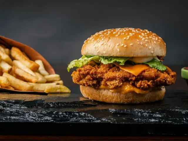 Ala Burger & Tavuk'nin yemek ve ambiyans fotoğrafları 1