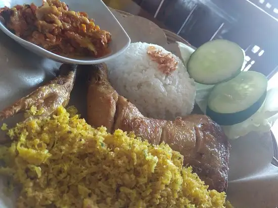 Gambar Makanan Kedai Sari Spesial Ayam Kremes 15