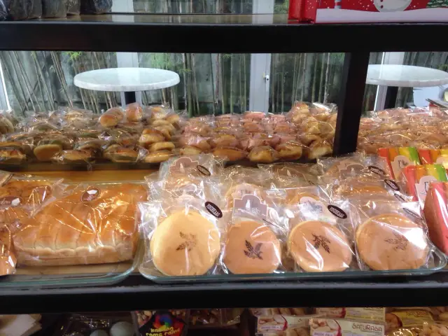 Gambar Makanan Disini Bakery 7