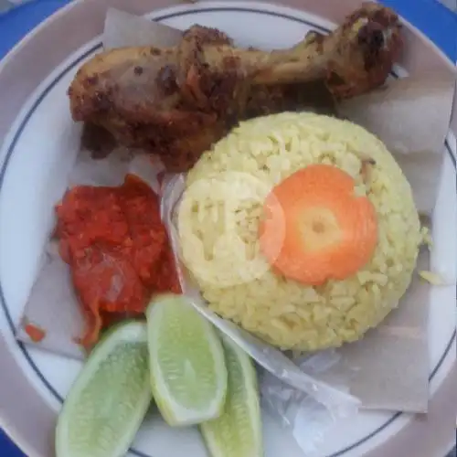 Gambar Makanan Nasi Uduk dan Nasi Kuning Albiru, Tambakreja 9