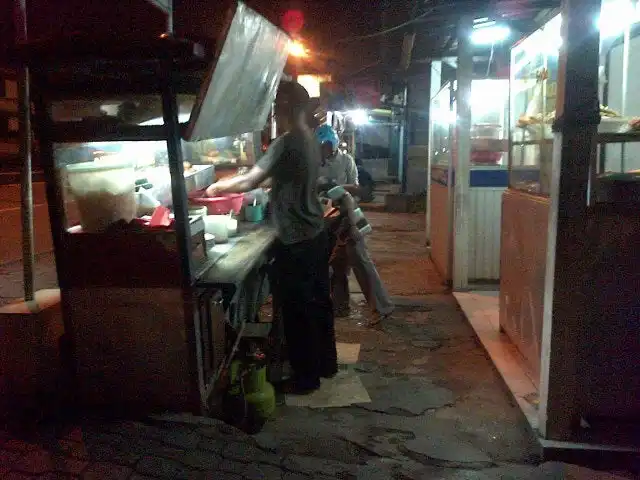 Nasi Goreng ( depan RS. Misi )