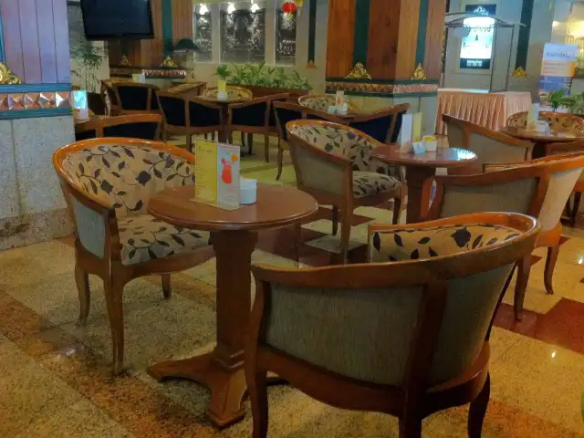Gambar Makanan Lobby Lounge - Kartika Chandra Hotel 2