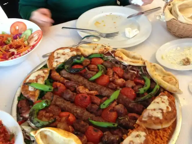 Ziya Şark Sofrası'nin yemek ve ambiyans fotoğrafları 1