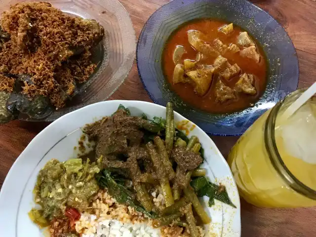 Gambar Makanan Nasi Padang Ampera 3