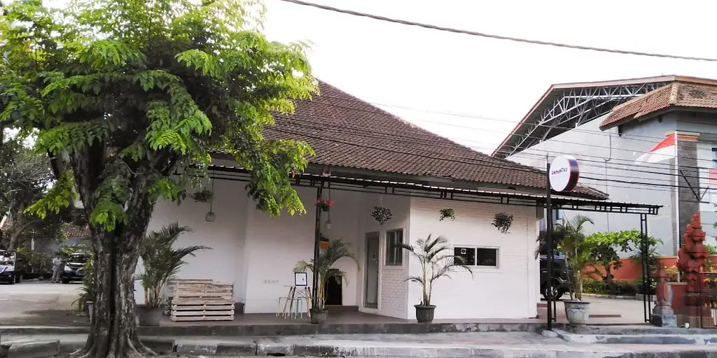 Romantika Warung Kopi