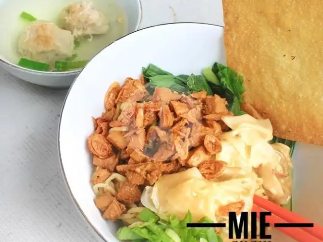 Gambar Makanan Mie Ayam Bang Sule, Cempaka Baru 4