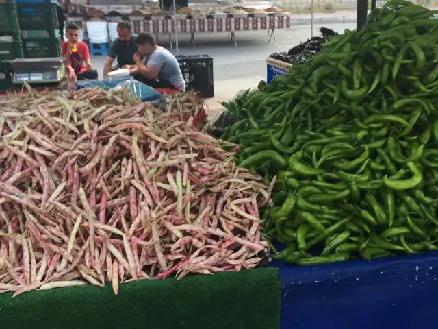 12. Cadde Cuma Pazarı'nin yemek ve ambiyans fotoğrafları 2