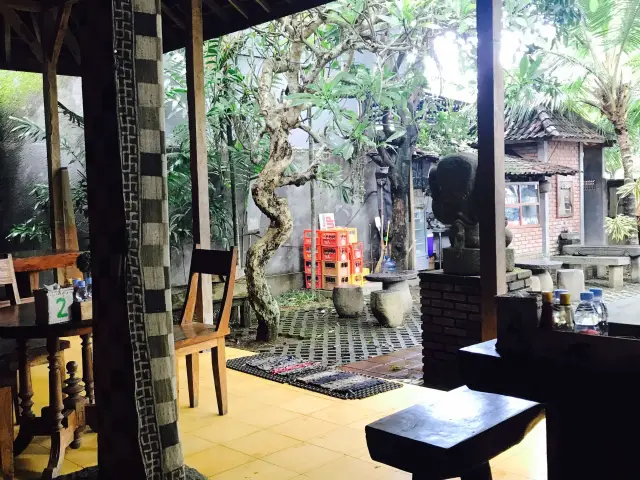 Gambar Makanan Warung Gula Bali - The Joglo 6