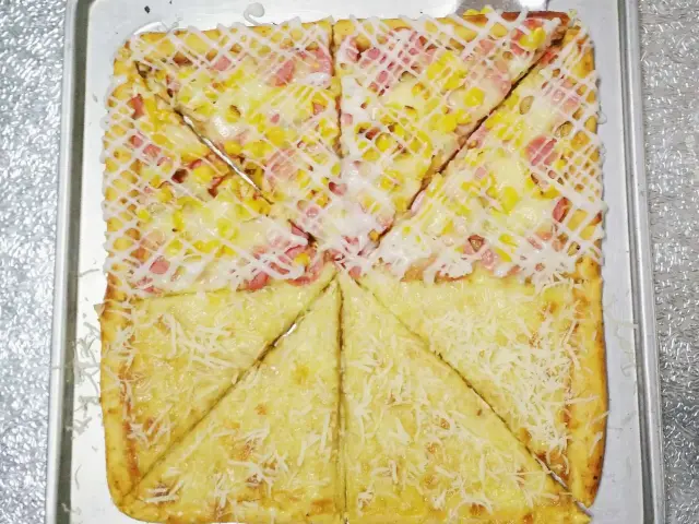 Gambar Makanan E+ Poss Pizza 9