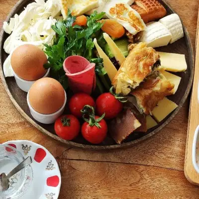 Hsb Sarıyer Börek & Kahvaltı Küçükyalı